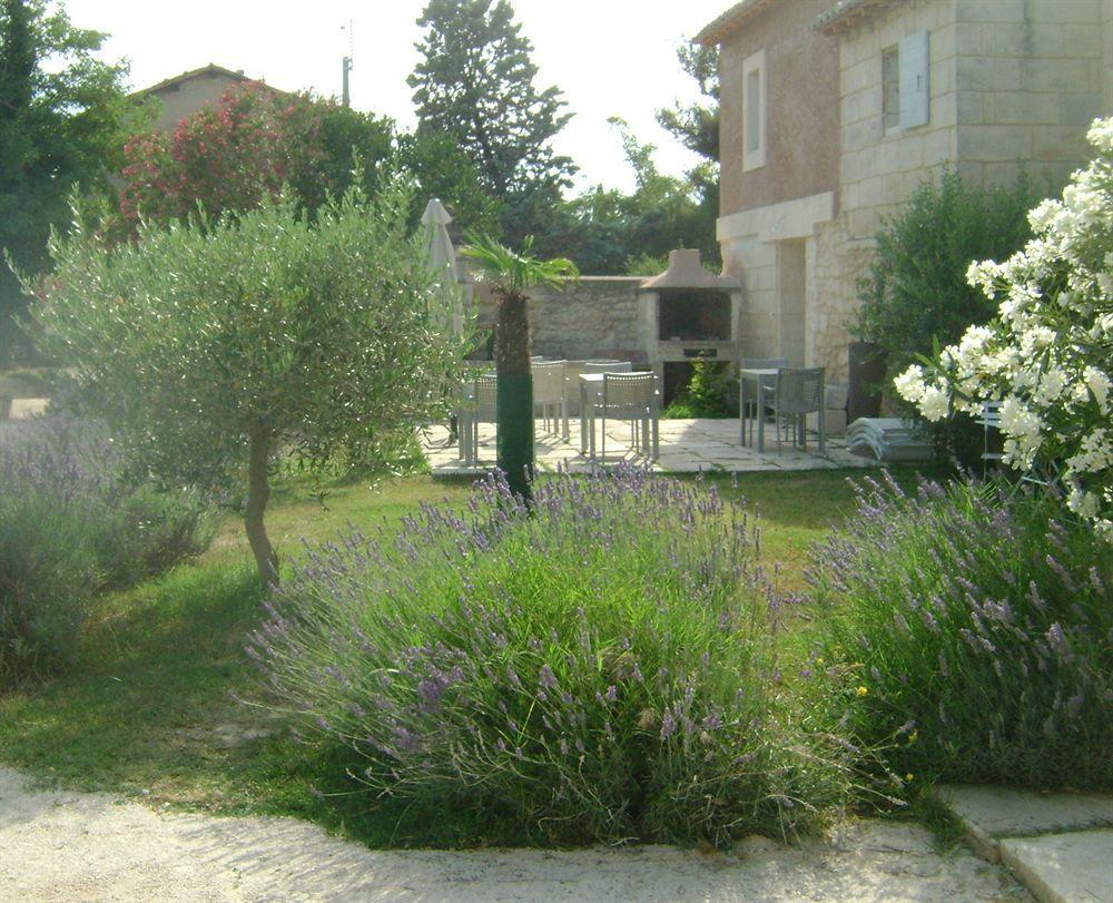 Bed and Breakfast Mas Guiraud, Le Coquet Beaucaire  Esterno foto