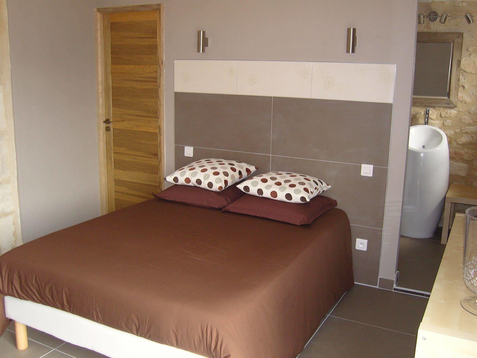 Bed and Breakfast Mas Guiraud, Le Coquet Beaucaire  Esterno foto