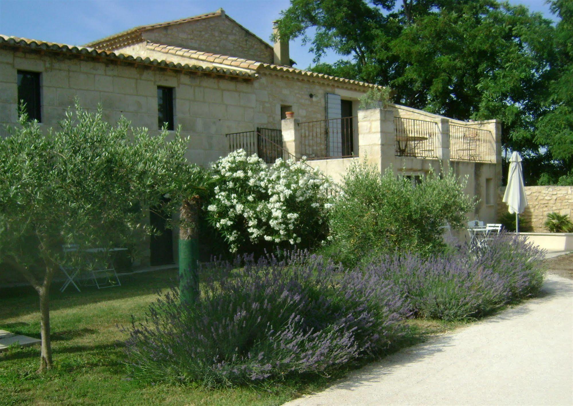 Bed and Breakfast Mas Guiraud, Le Coquet Beaucaire  Esterno foto