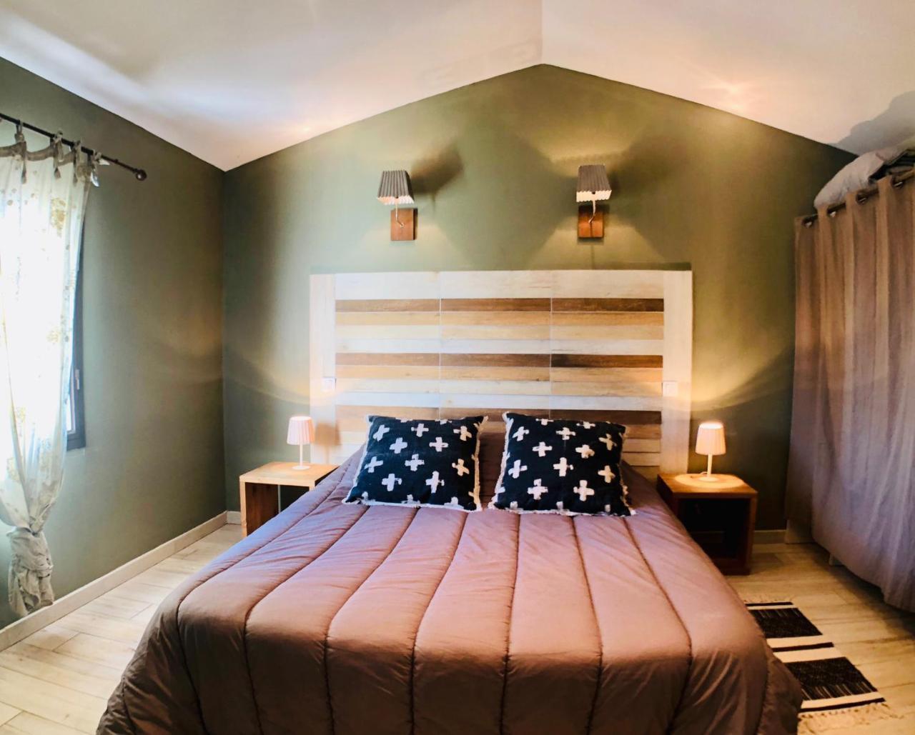 Bed and Breakfast Mas Guiraud, Le Coquet Beaucaire  Esterno foto