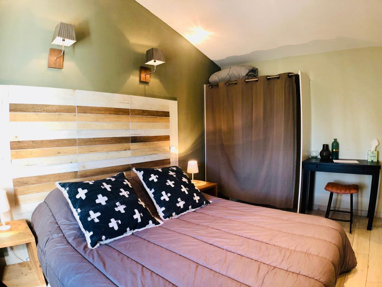 Bed and Breakfast Mas Guiraud, Le Coquet Beaucaire  Esterno foto